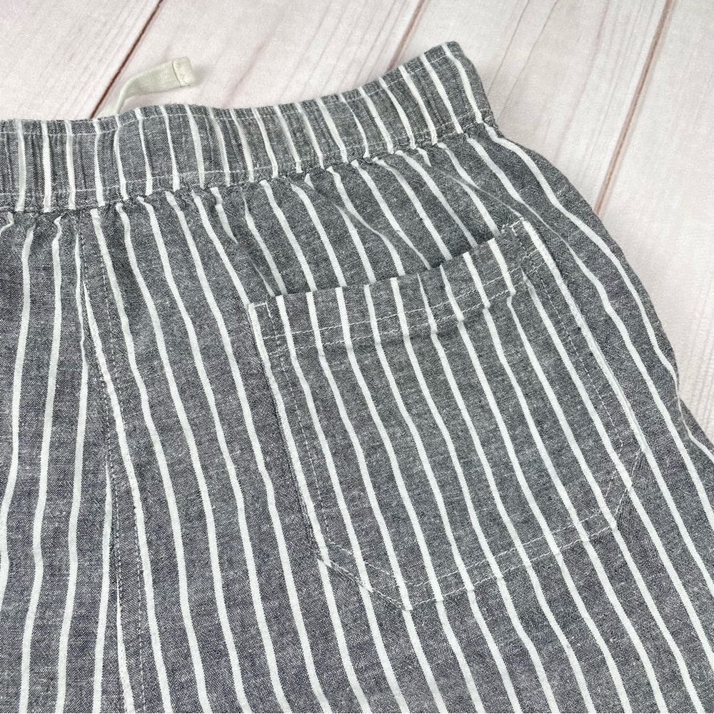 EUC Marine Layer Beach Shorts Women’s M Gray White Stripe Hemp Blend Pull on - Picture 7 of 11